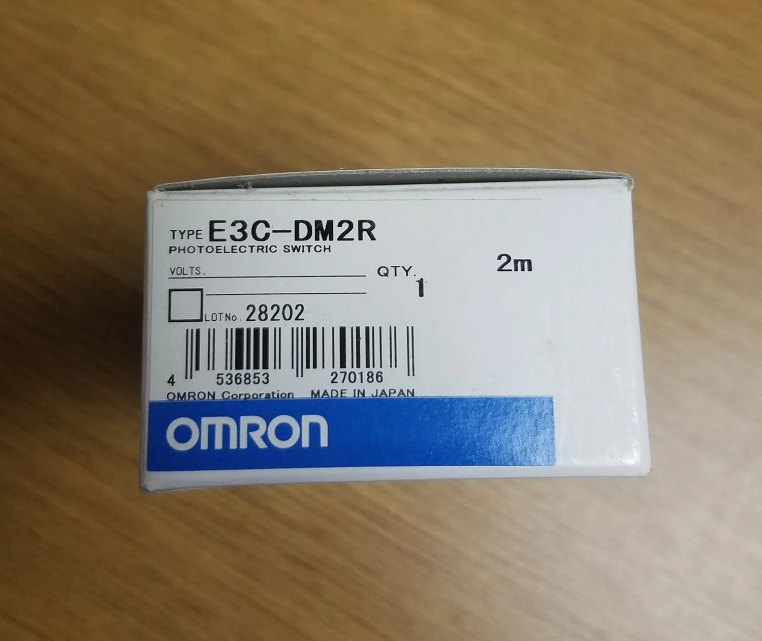E3Z-LR81 2M OMS | OMRON, Deutschland