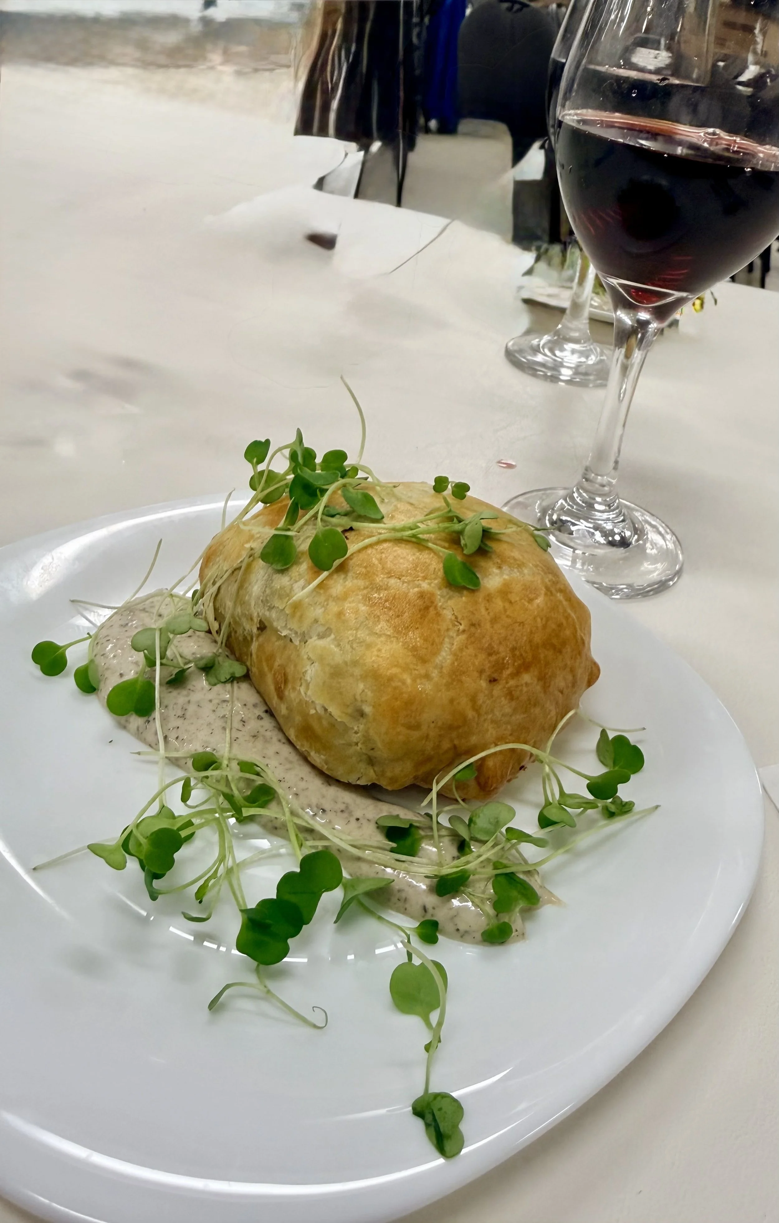BEEF WELLINGTON.jpg
