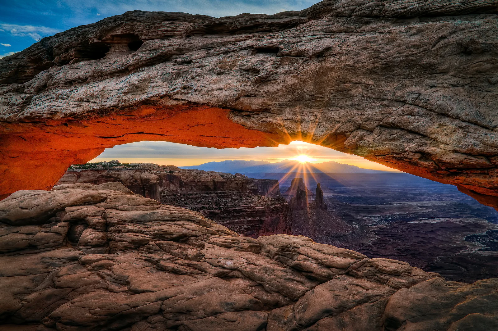 Mesa-Arch-R-1600s.jpg