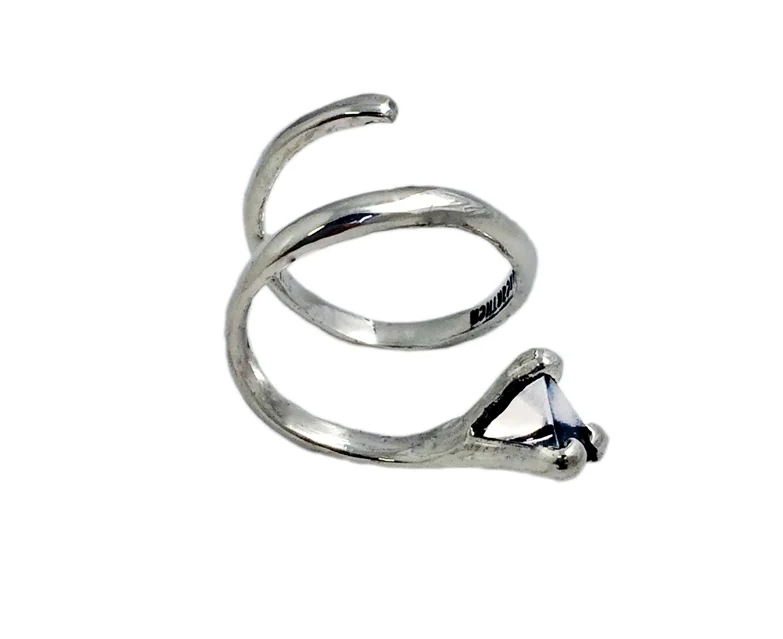 CROP.prism.twist.ring.silver.jpg