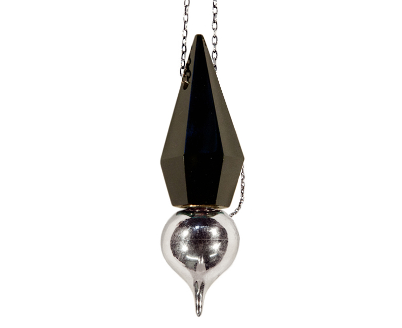 CROP.onyx.pendulum.necklace.silver.jpg