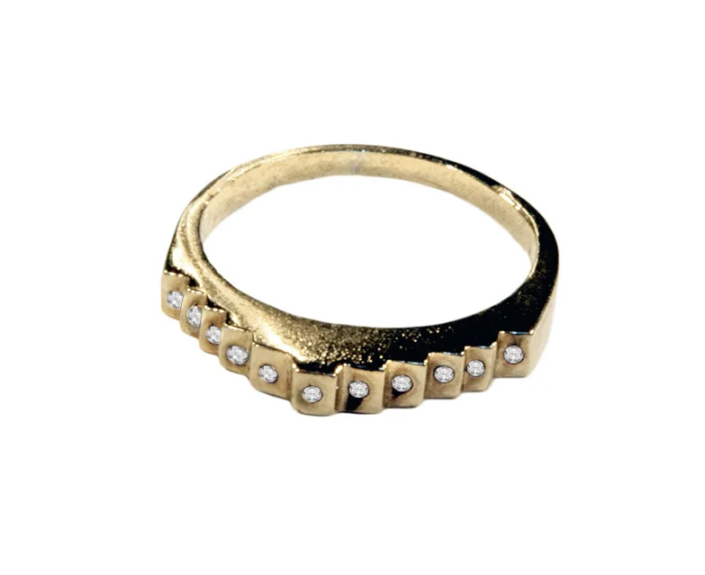 CROP.star.staircase.ring.gold.jpg
