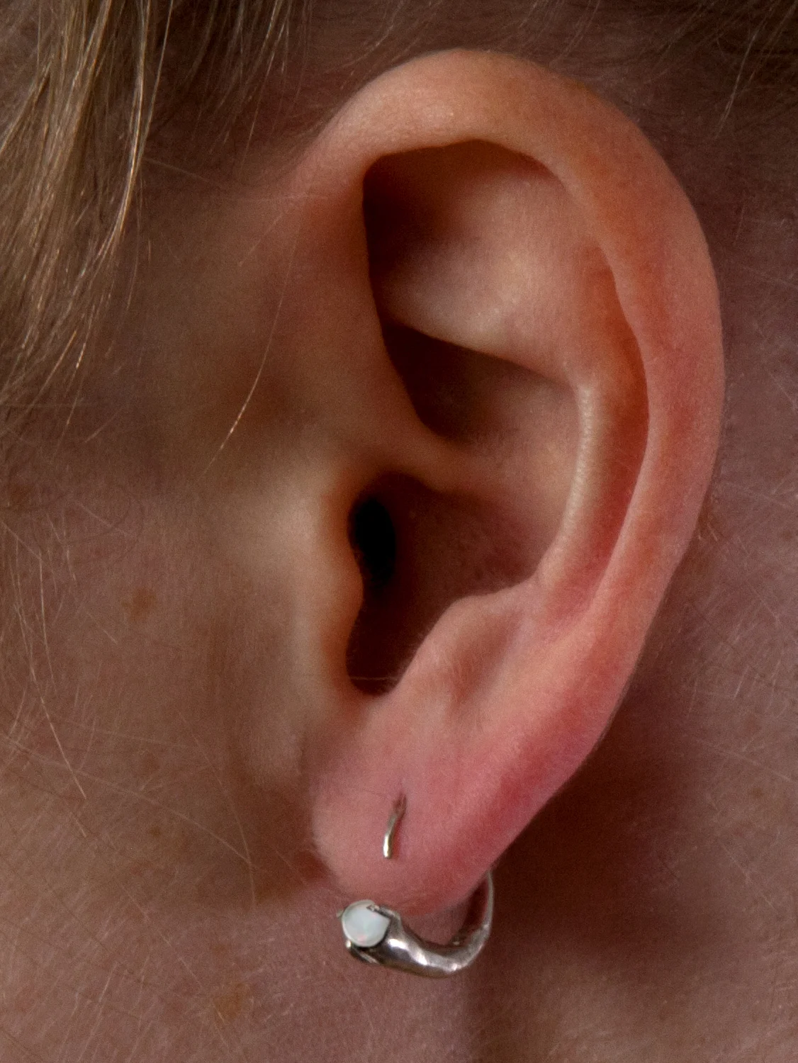 mini.eros.earrings.quartz.jpg