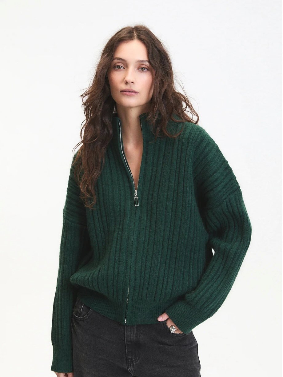 A few new holiday pieces from @deluc.official