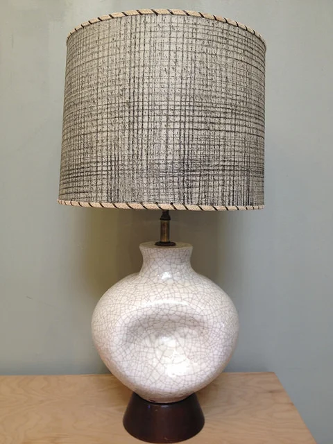 1733 Crackle Glazed Table Lamp White Desk Lamp Vintage Mid Century Modern Lighting_01.jpg