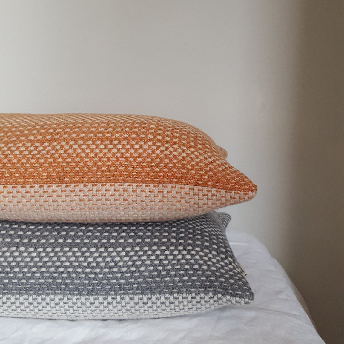 Created using wonderful natural materials...
..
The studio's Speckle bolster cushions are made from 100% merino lambs wool.  Measuring 30 cm by 50 cm.  They are perfect for adding to beds, chairs and sofas.
.
Each cushion is finished in our studio.
.