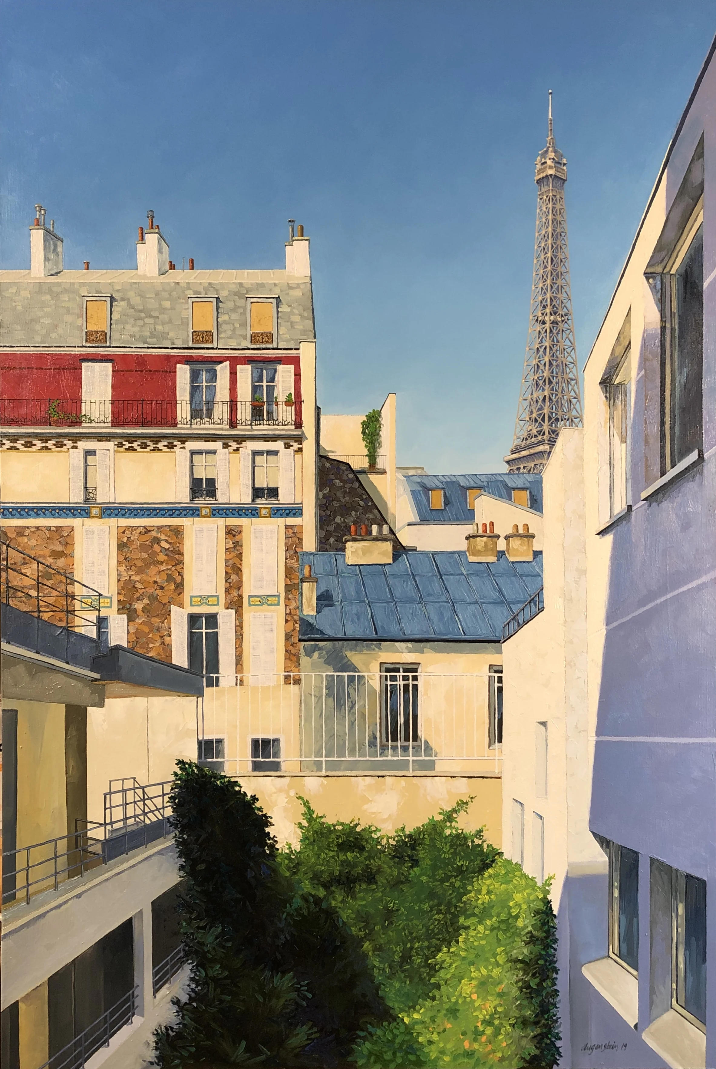 Courtyard View Eiffel Tower