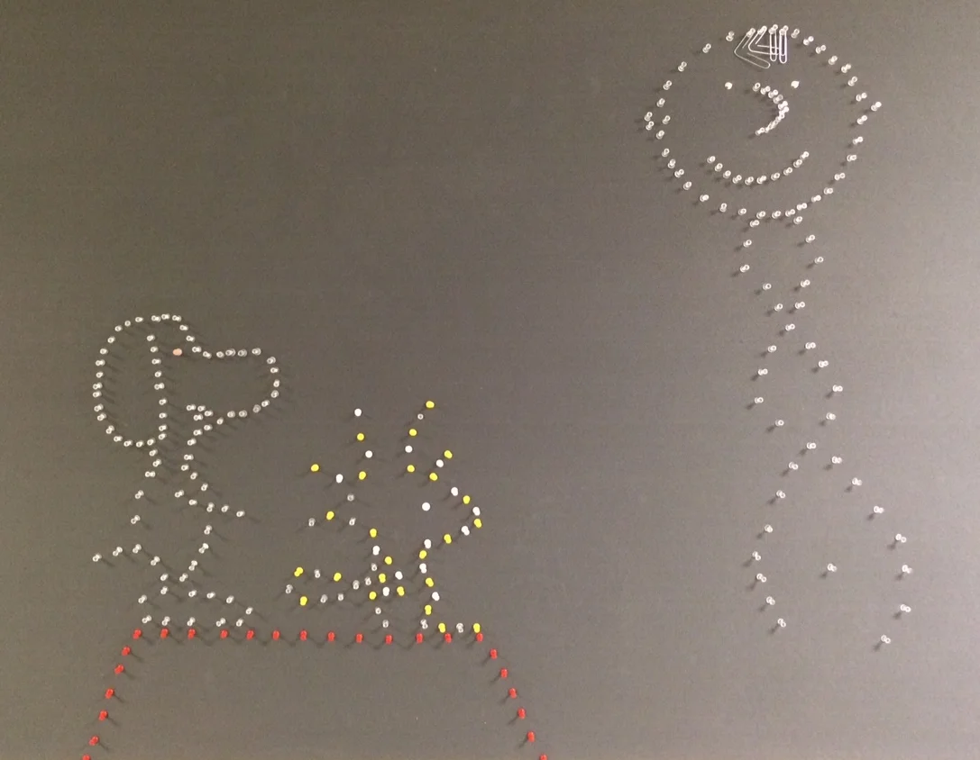 Pushpin art recess