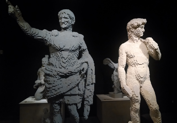  Michelangelo's David, Nathan Sawaya 