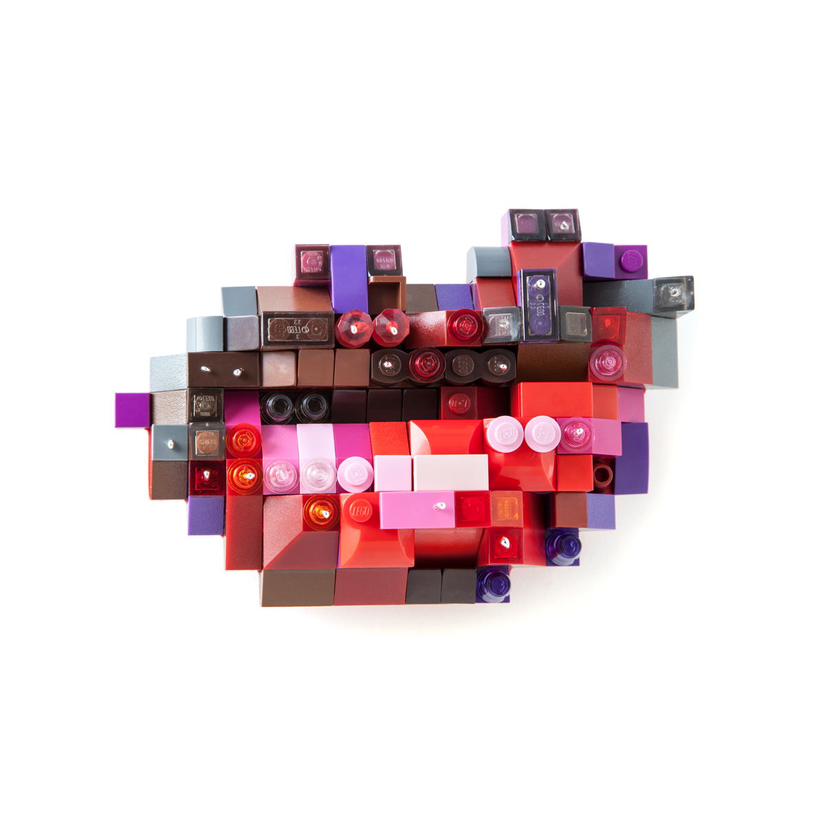 eoye_UKM_lip3_PINnewW.jpg