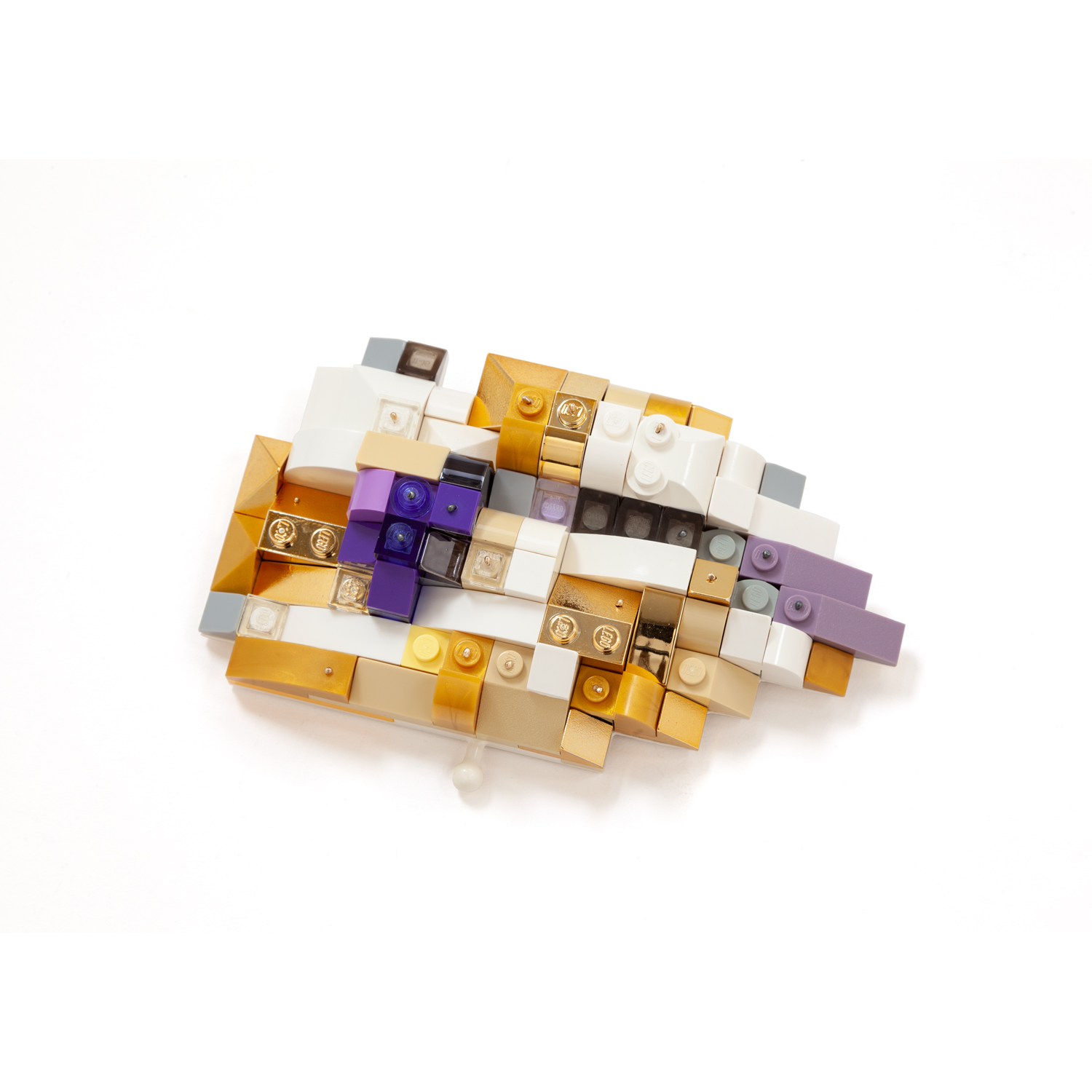 Lip 7: Kiss (brooch)