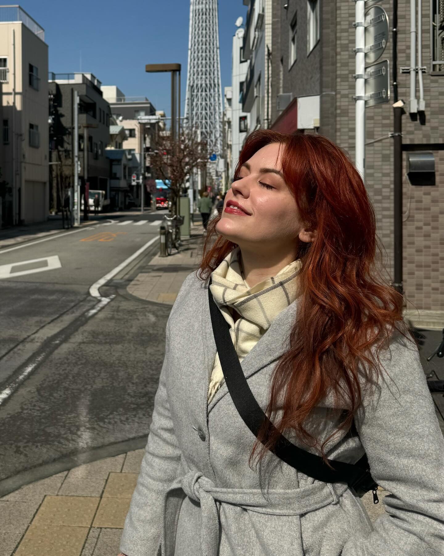 #nofilter, unless you count Japanese skincare, winter sun, and knowing I&rsquo;m about to eat from konbini 🥰

📸: @itsthecwolf 

#tokyo #japan #tokyoskytree #japantrip