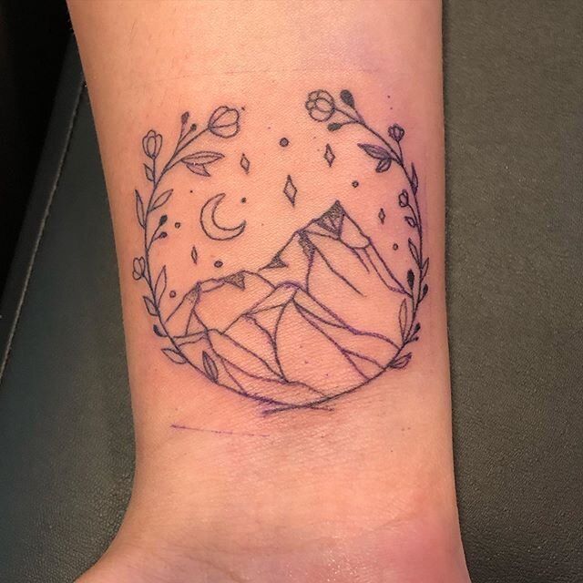 Laura Gomez Tattoo Art  Moon phases BUT From a book called A court of  thorns and roses hence it not being in totally the right order    author sarahjmaas  