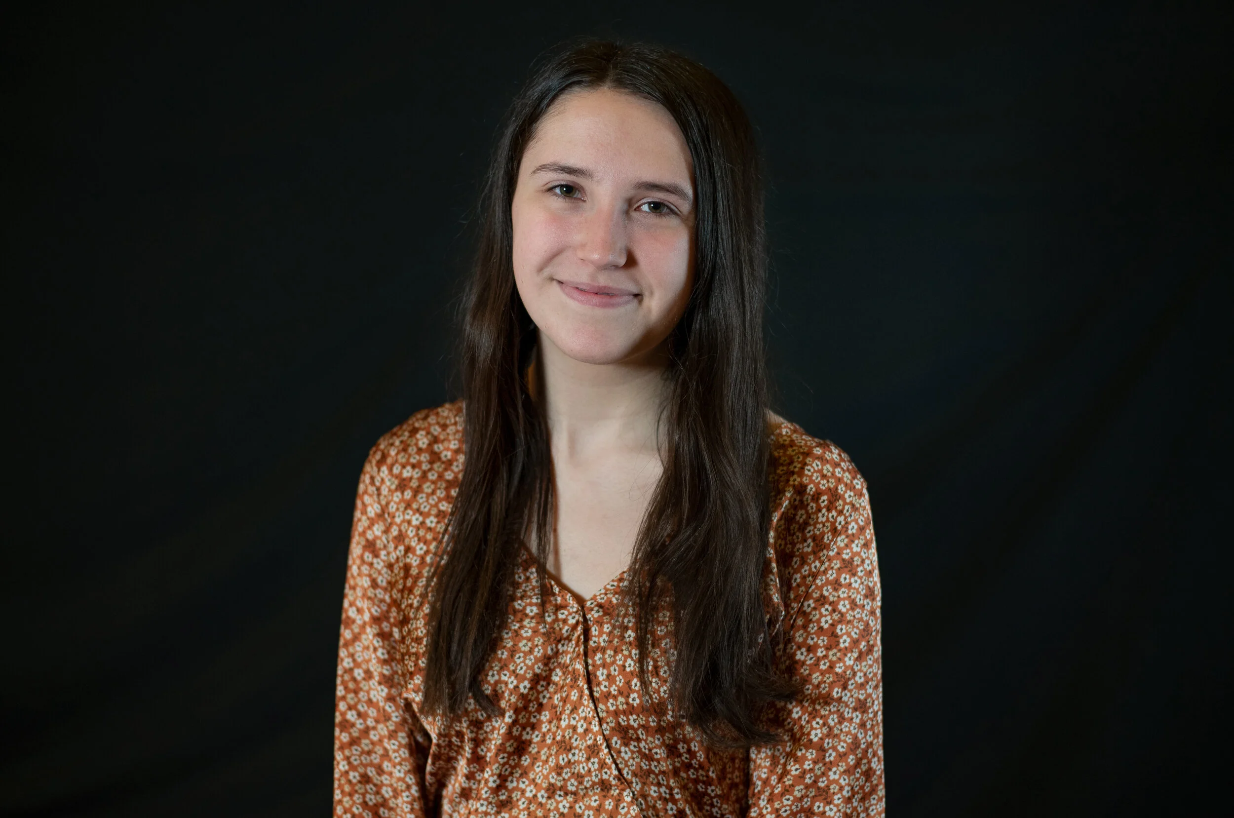 Jennifer Valentine Headshot.jpg