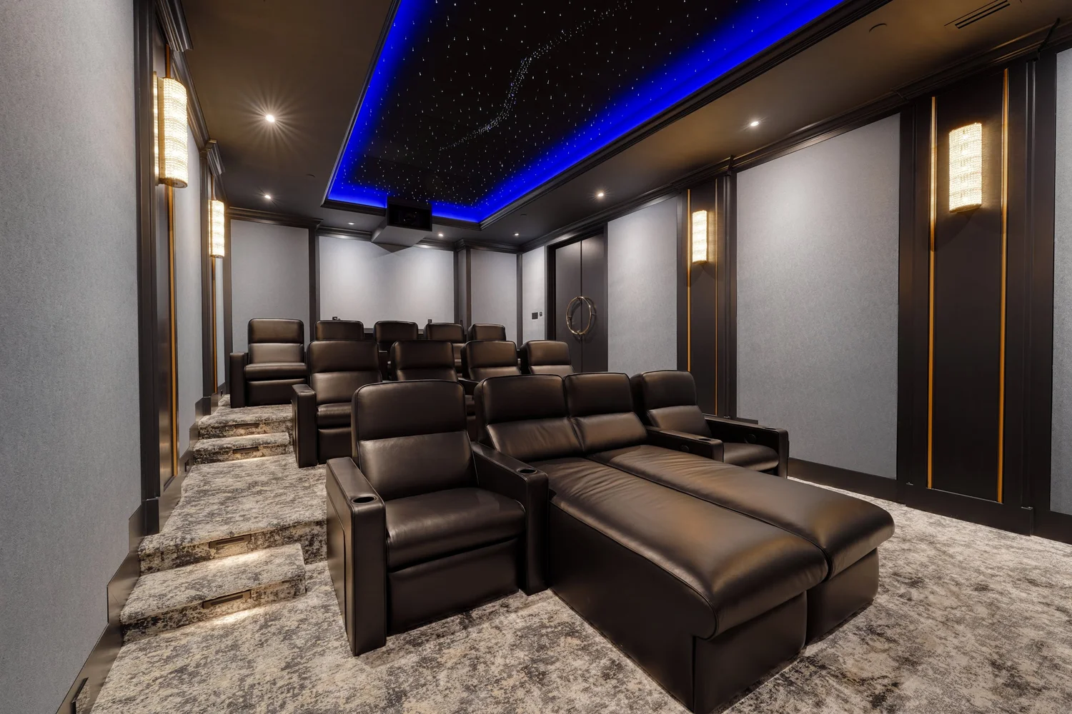 Single-Dual Chaise Lounge-Single Common Arm Unit