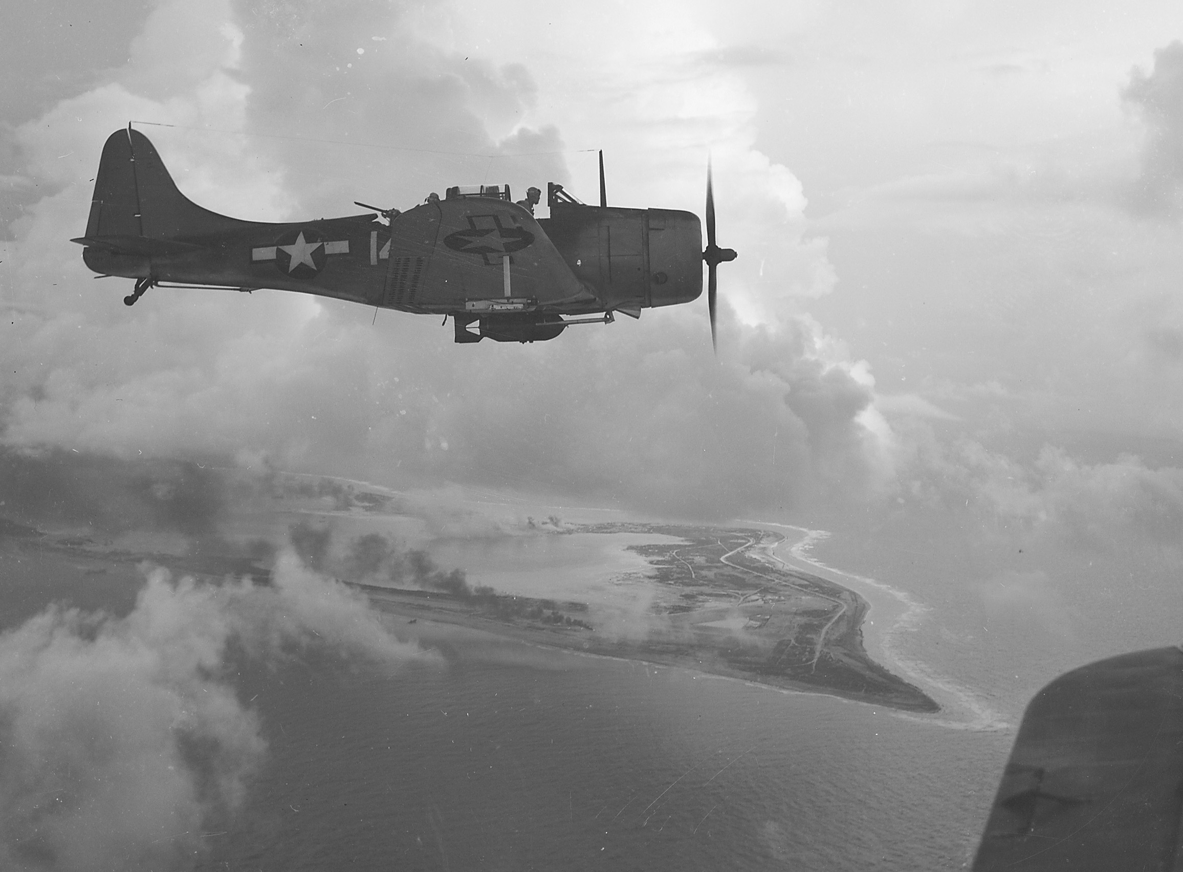 This plane is also sexy. But not as sexy as the F6, not being featured in this story, sadly.