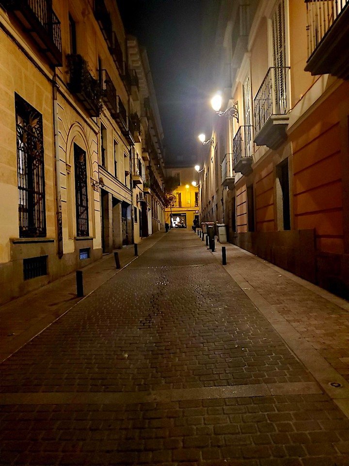 Madrid (streets at night).jpeg