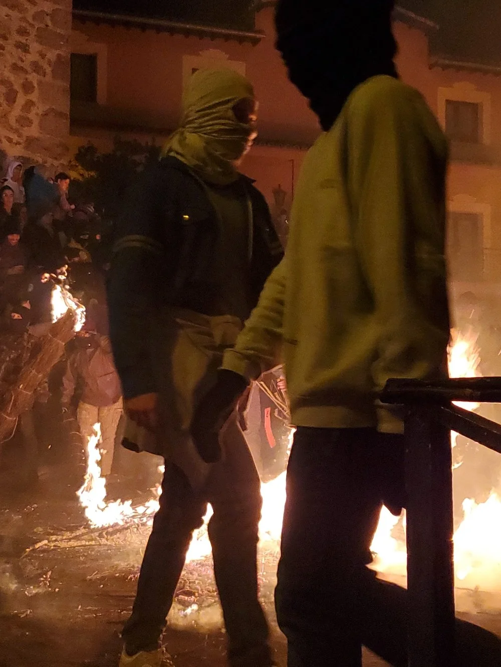 Fire, people wrapped up.jpg