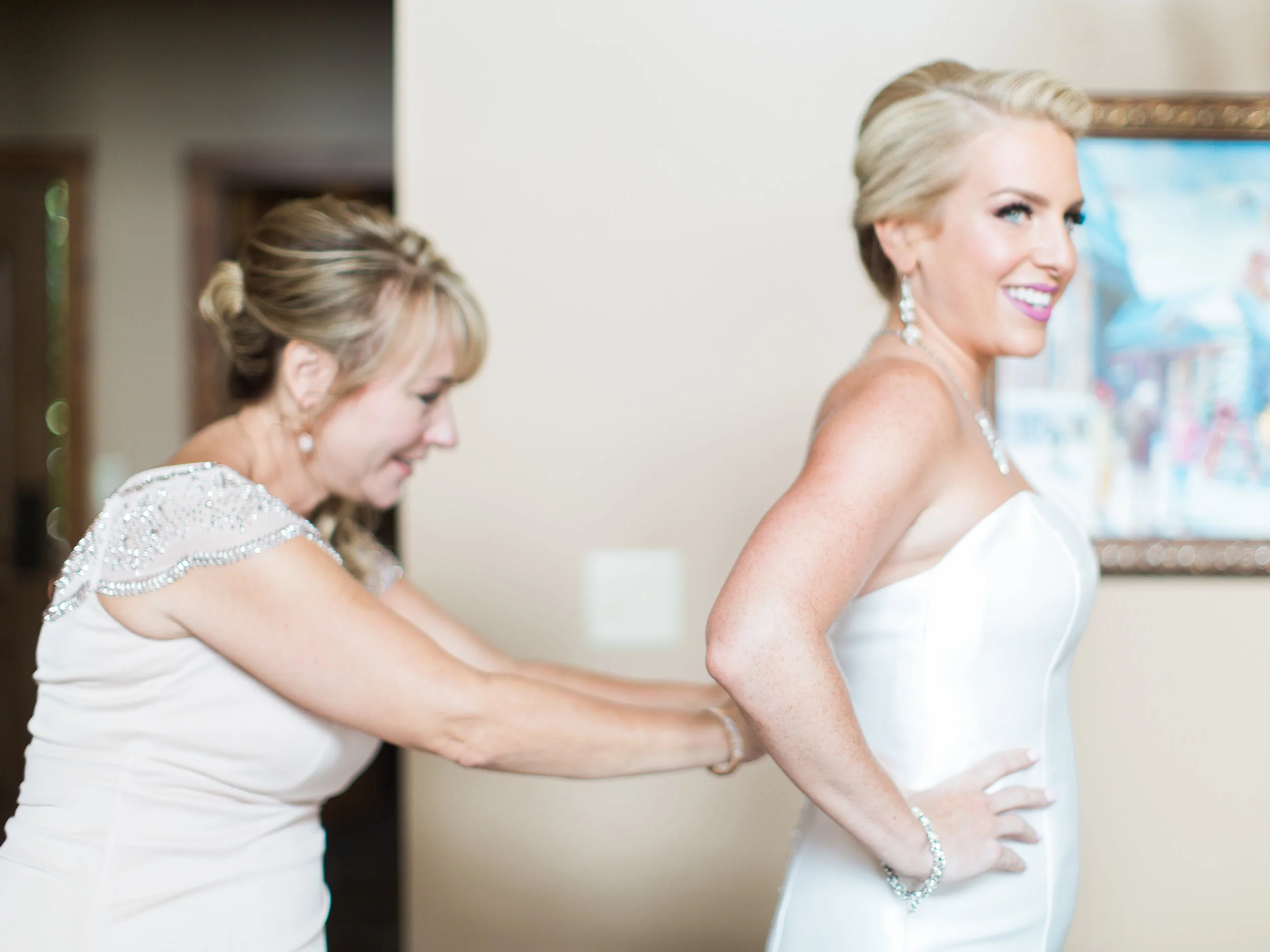 Kraft+Wedding+Getting+Ready+Girls-28.jpg