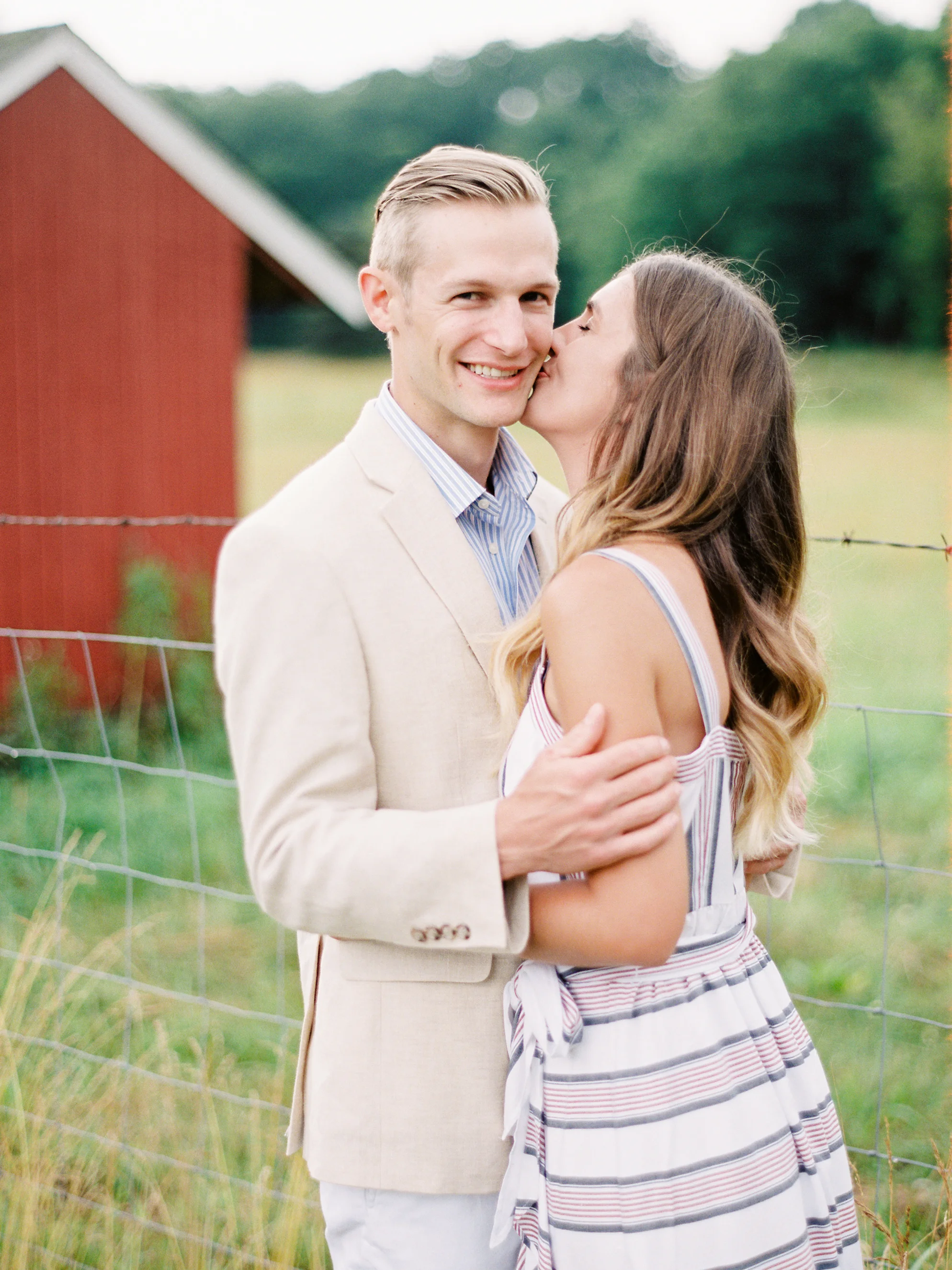 Kerri+Austin+Lavender+Field+Engagement-14.jpg