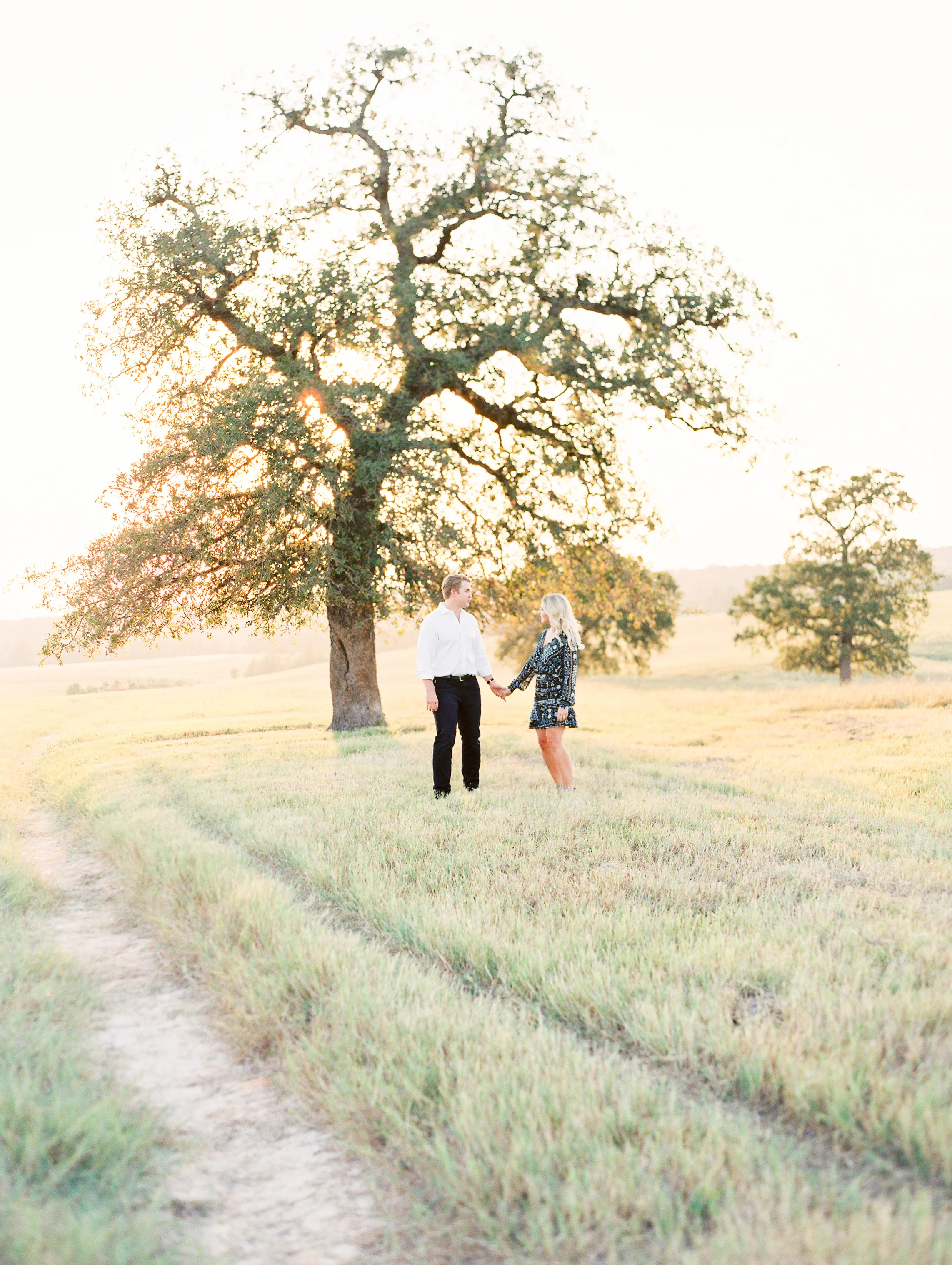 Lauren+John+Engaged+TX-52.jpg
