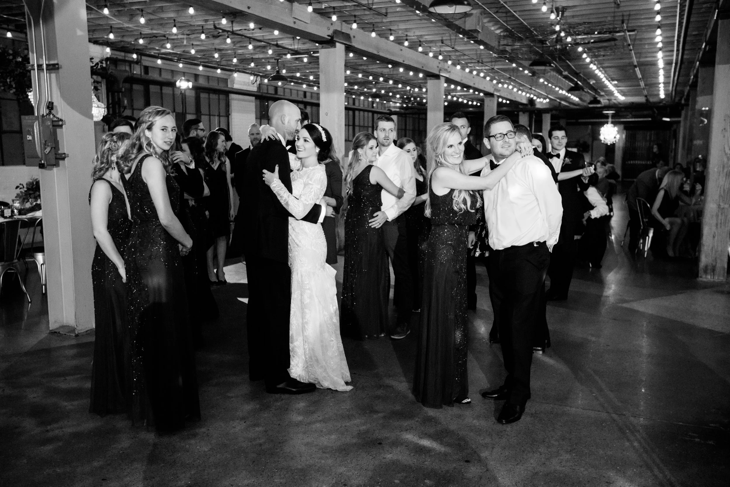 Vogelzang+Wedding+Reception+Dancing2-33.jpg