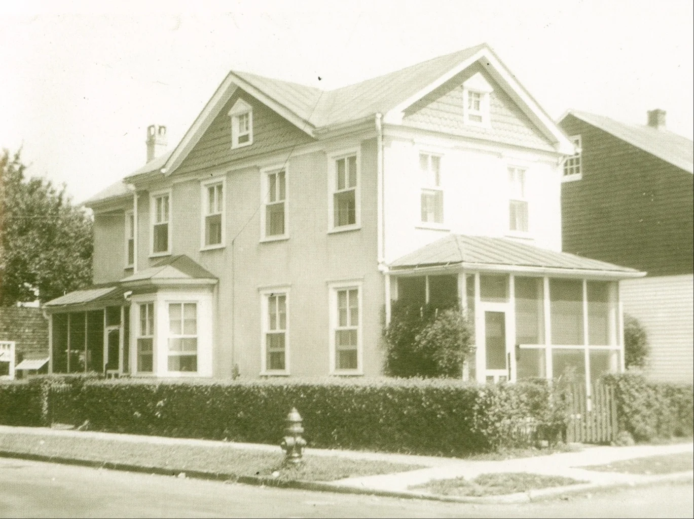 Historic Image of Chesapeake Ave. cottage.