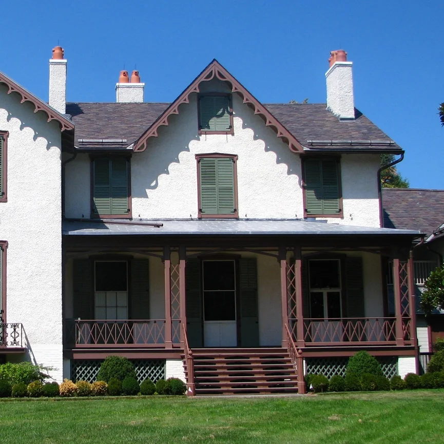 LincolnCottage.jpg