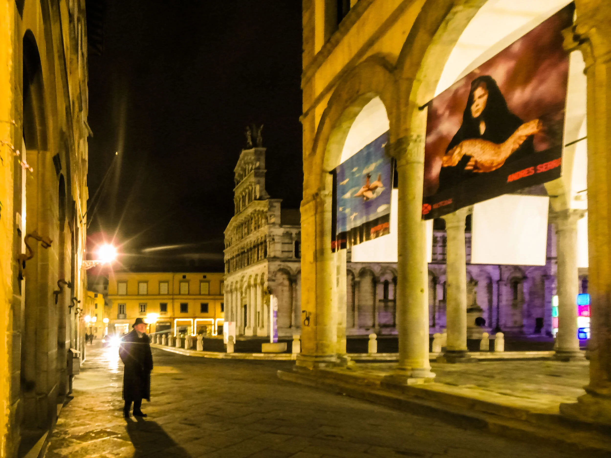 ST108: Lucca streetscape after hours