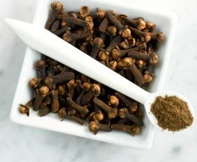 cloves pic.jpg