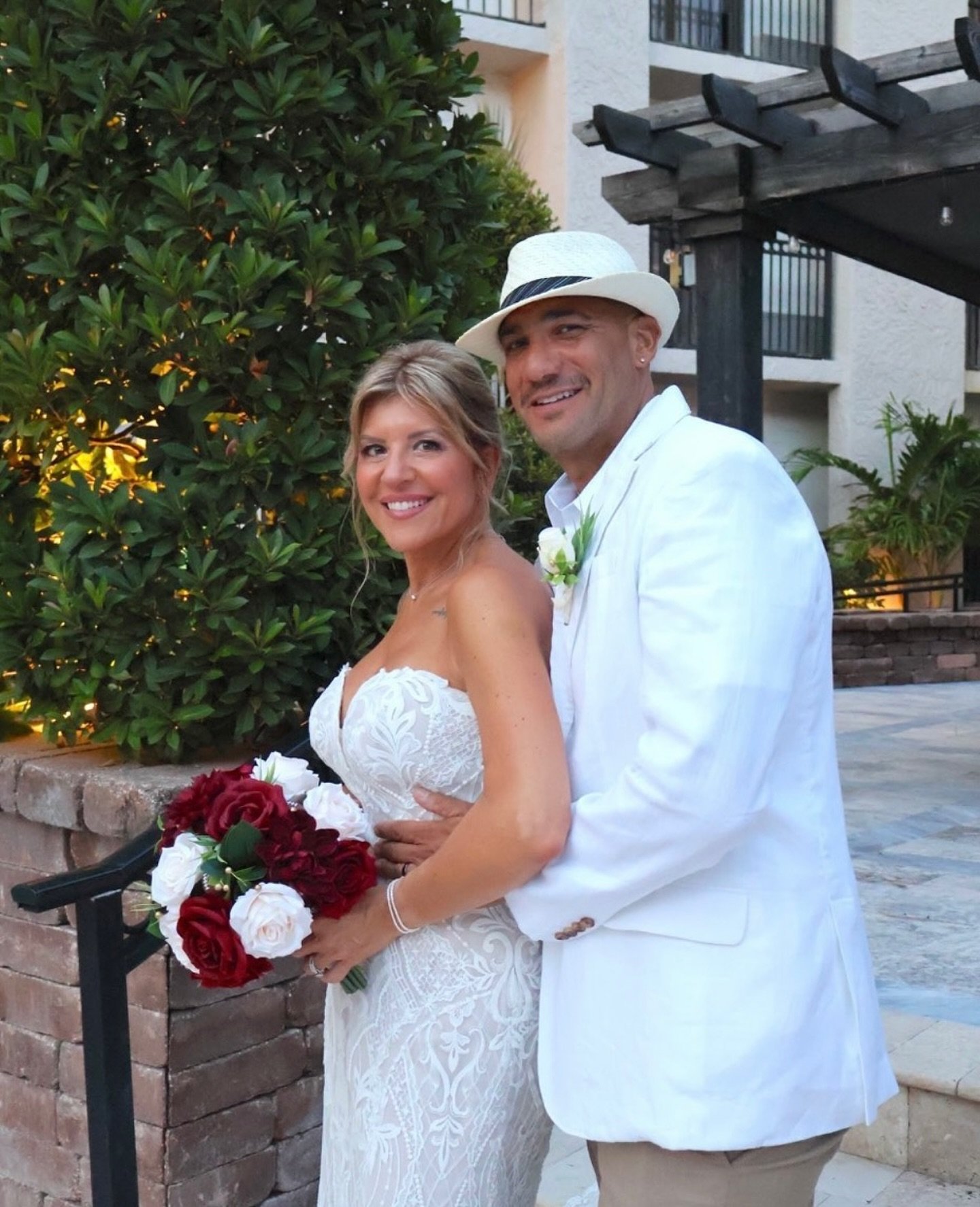 Gorgeous makeup by Priscilla and Hair by Taylor @courtneycglamourgroup. Thank you @hollywinn for trusting us with your big day! 
.
.
.
.
.
.
#bocaratonmakeupartist #makeupartistbocaraton #bocaratonwedding