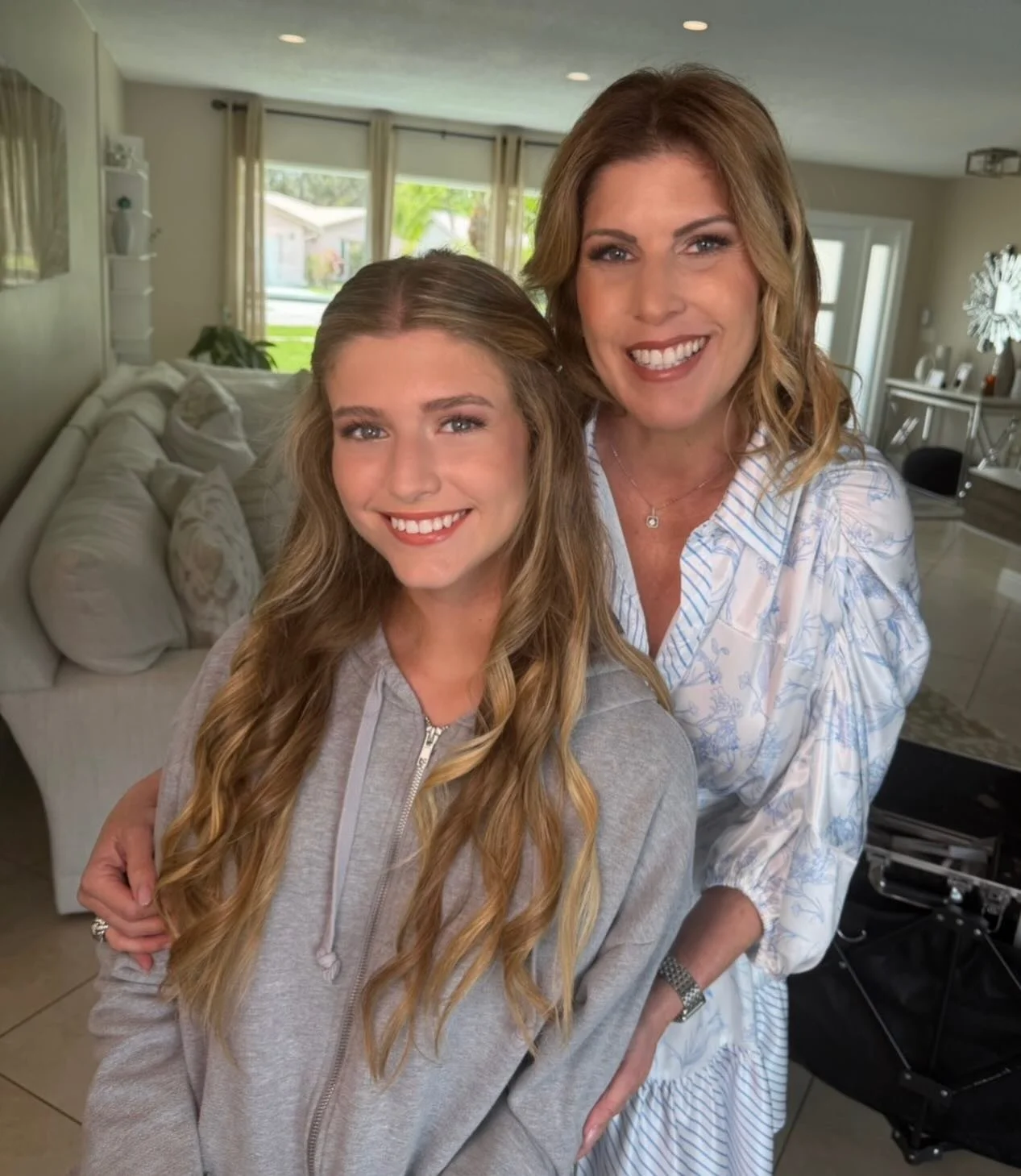 Boca Raton Makeup &amp; Hair on this Beautiful Mother and Daughter for a family photo shoot . 

#bocaratonmakeupartist #makeupartistbocaraton