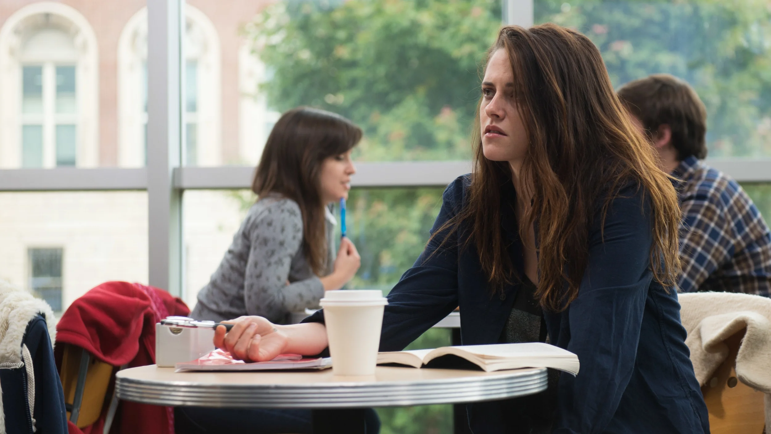  KRISTEN STEWART IN ANESTHESIA 