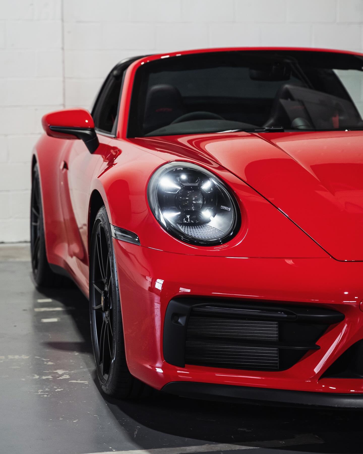 This is genuinely my pick out of all the 911 variants. I&rsquo;ll take a targa roof, smooth gearbox and comfortable seats over a GT3 any day 😆

Targa 4 GTS in guards red w/ center locks &amp; black roof 👌🏼