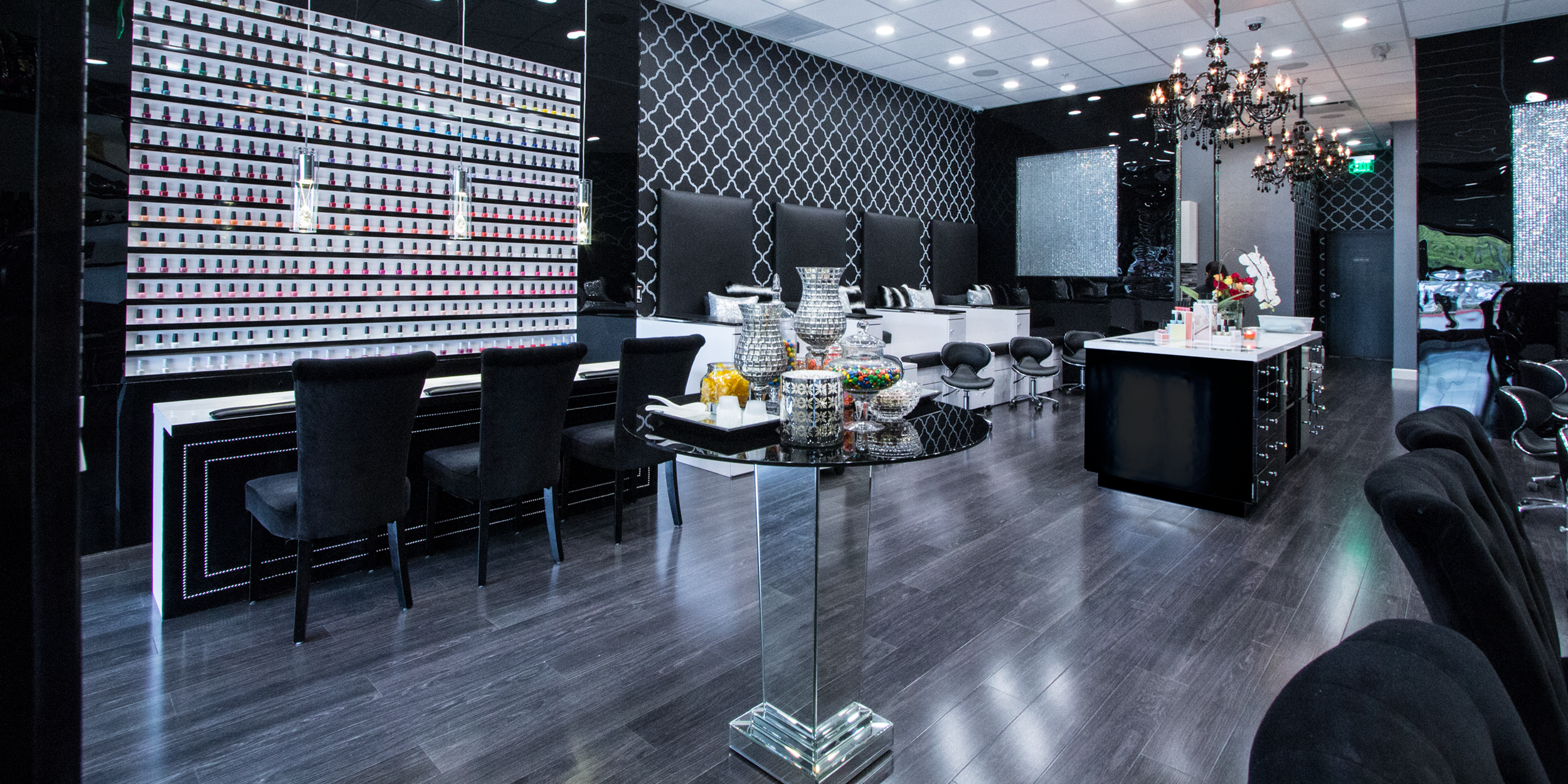 Tranh Nail Spa Beauty Trang Trí Salon, tiệm làm móng đẹp sang trọng dán  tường, kính,