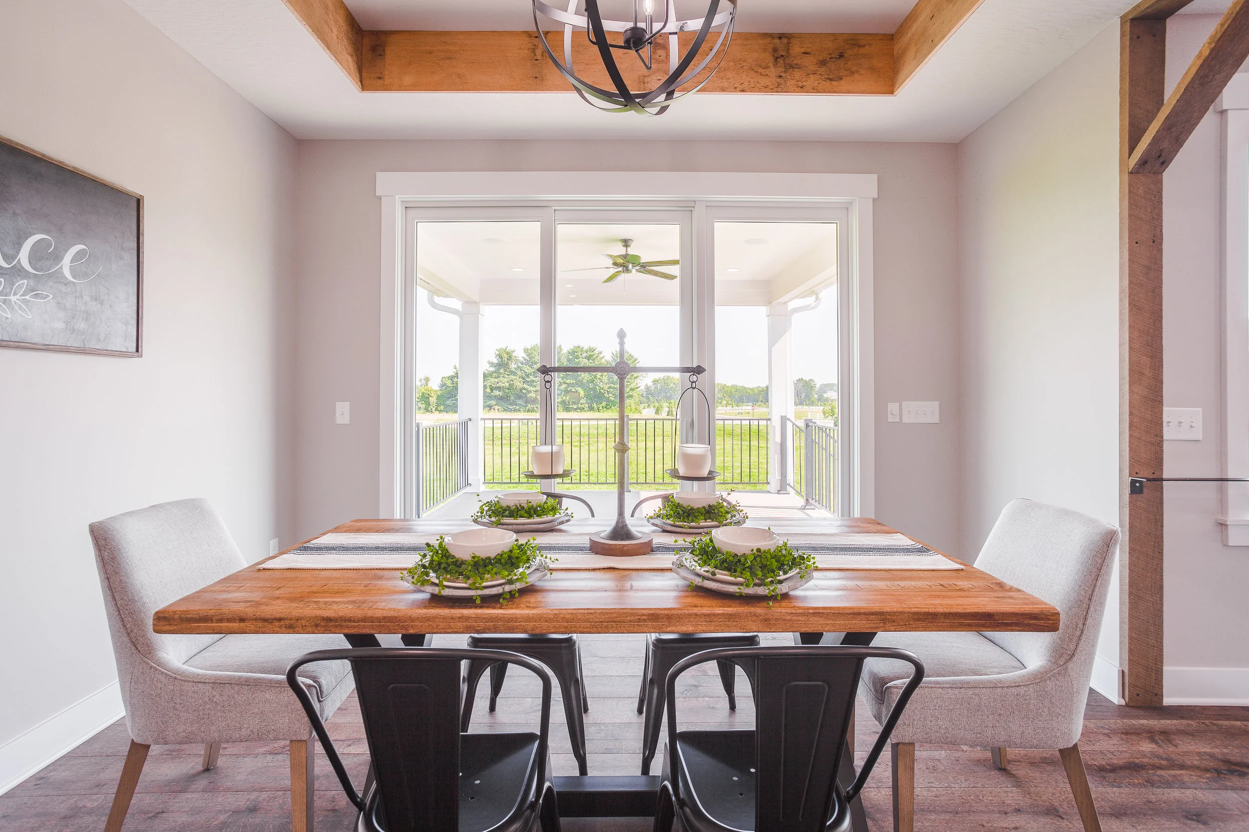 ST.BLANC.STUDIOS Commercial Real Estate Photography, Interior Dinning Room