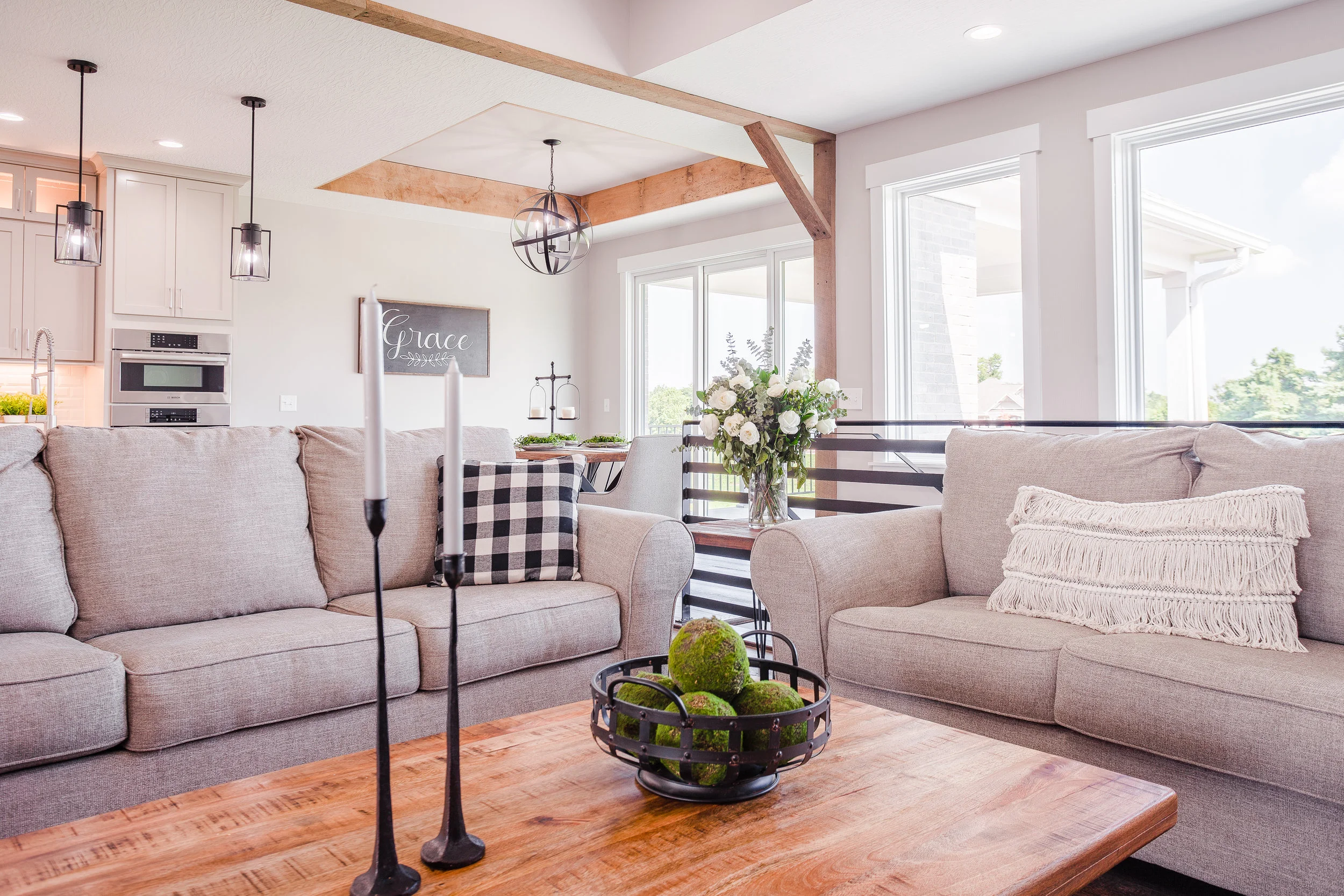 ST.BLANC.STUDIOS Commercial Real Estate Photography, Interior Living Room