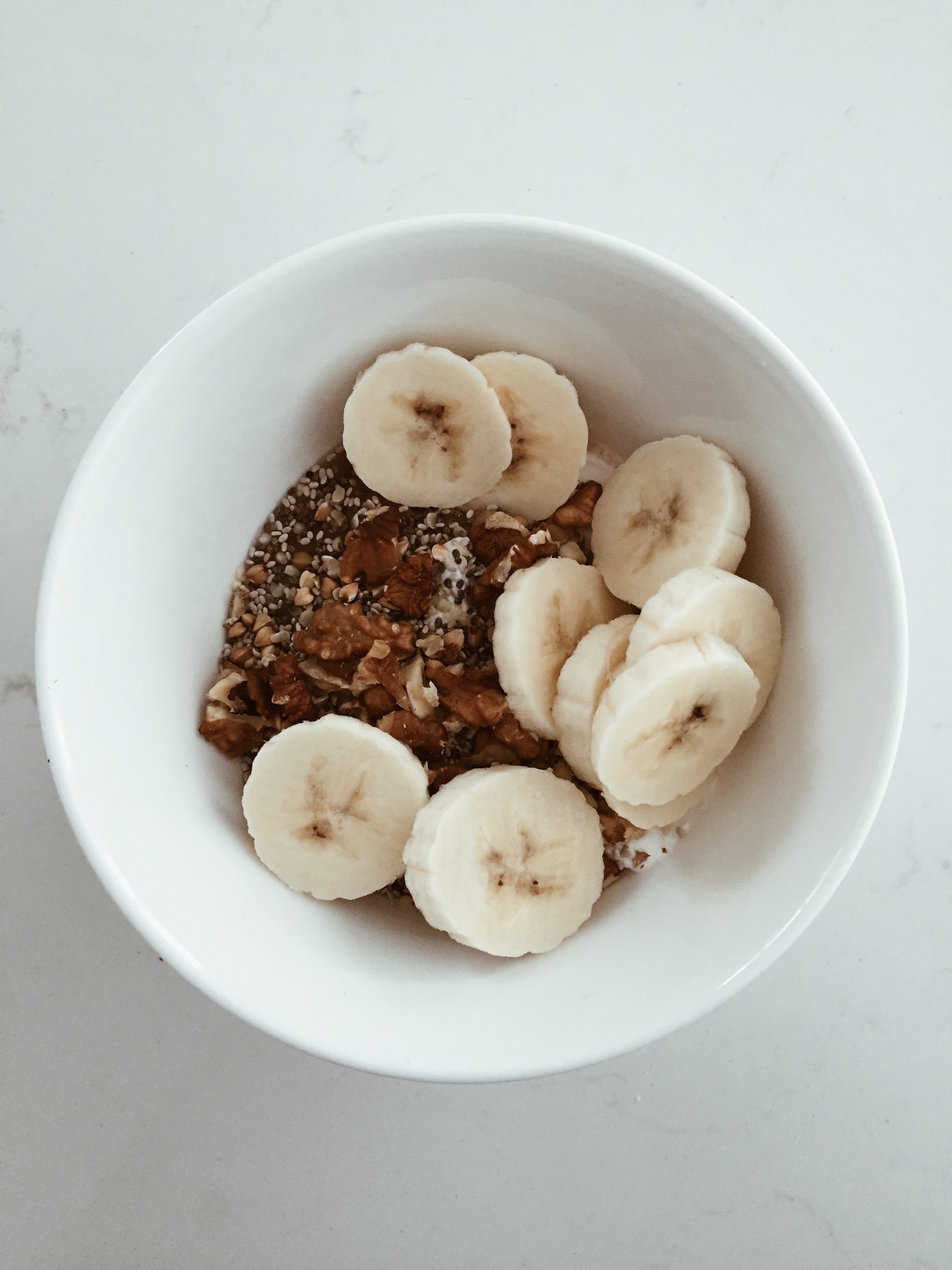 chia cinnamon apple granola - terrene - ana petre1.jpg