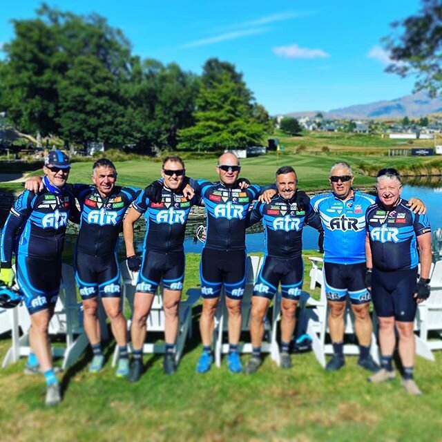 Team ATR enjoying their ride 🚴&zwj;♂️through the picturesque landscapes of NZ&rsquo;s South Island to celebrate a members birthday.🎉 Topped off with our Director taking the plunge in Queenstown - thankfully he returned in one piece 👌