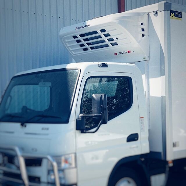 One of our more recent builds with the new all Electric Mitsubishi TE30 refrigeration unit that is designed for low emissions, ultra-low maintenance &amp; user friendly operation.

Also built with dual zone &amp; customised side folding step, this is