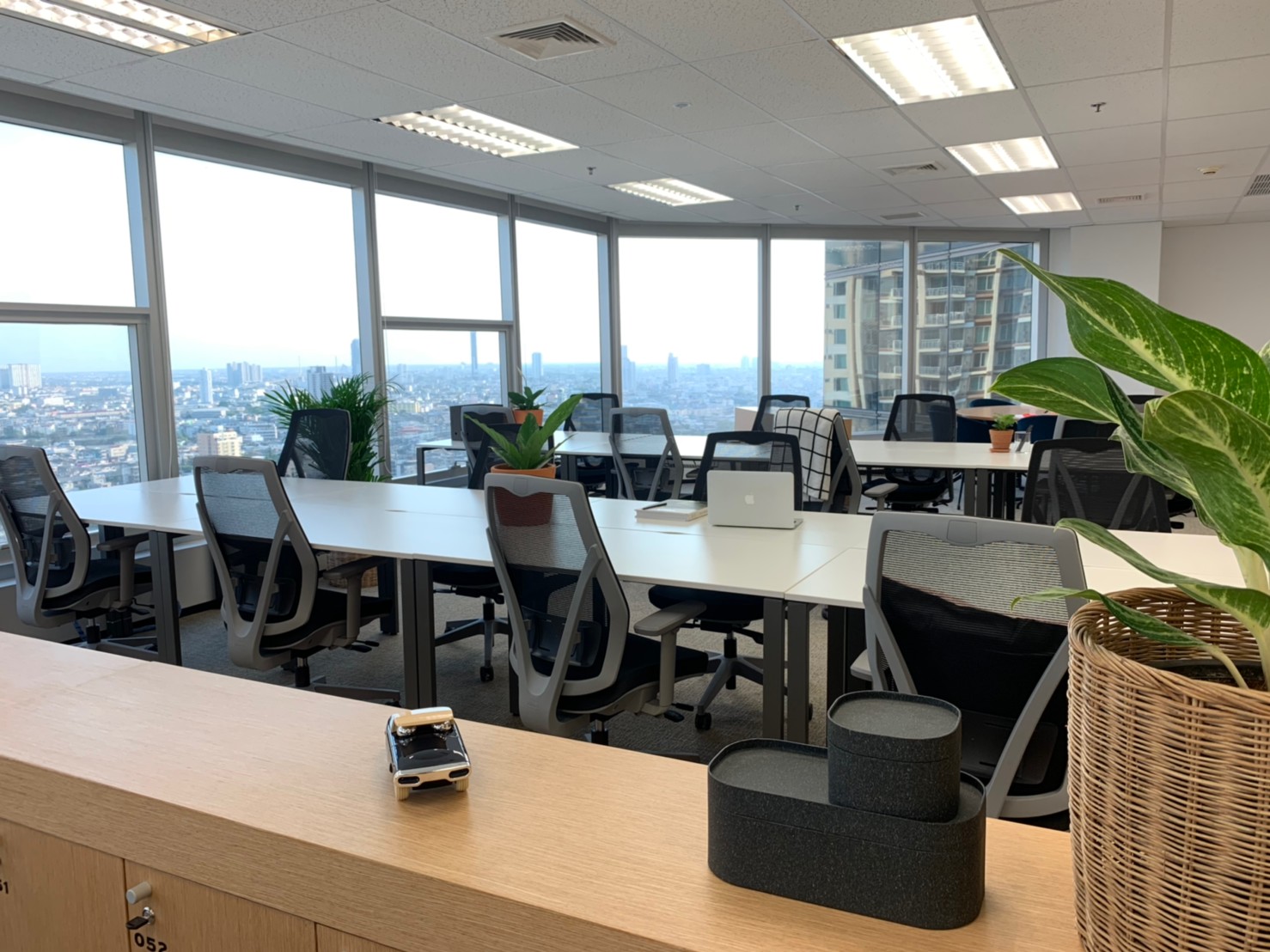 Office in the dream-Open suite 2_190315_0014.jpg