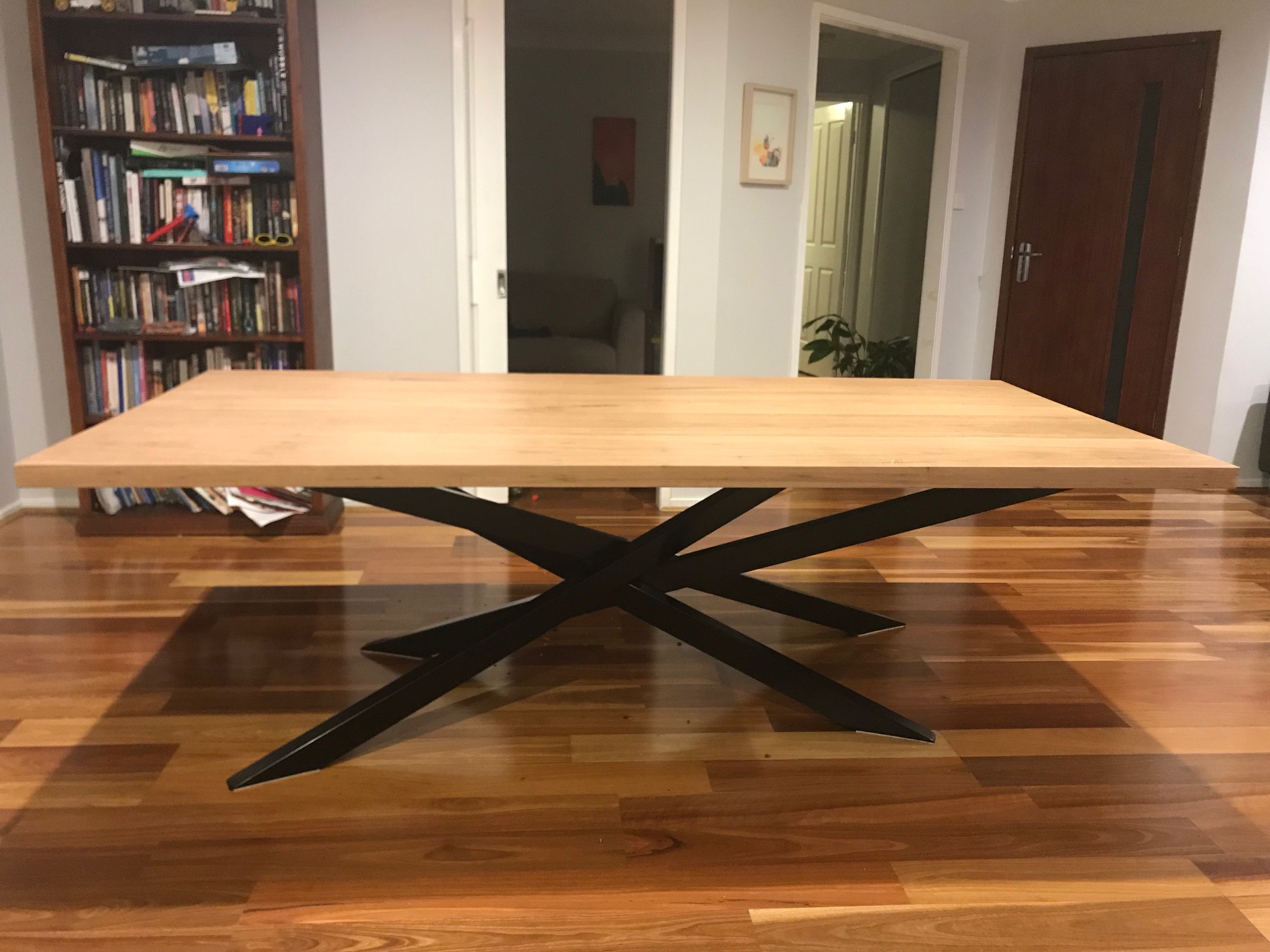 Diagonals Metal Table Base