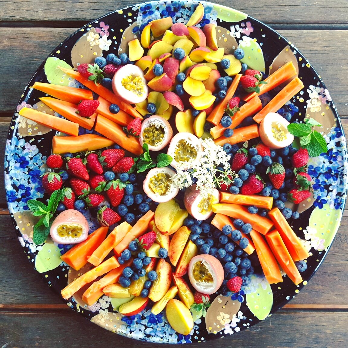 Fruit platter.jpg