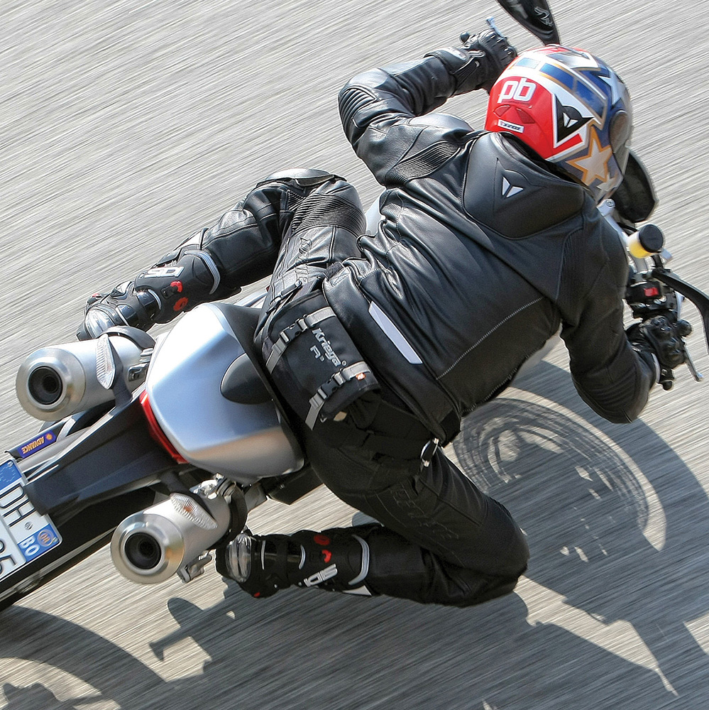 kriega R3 waistpack lifestyle.jpg