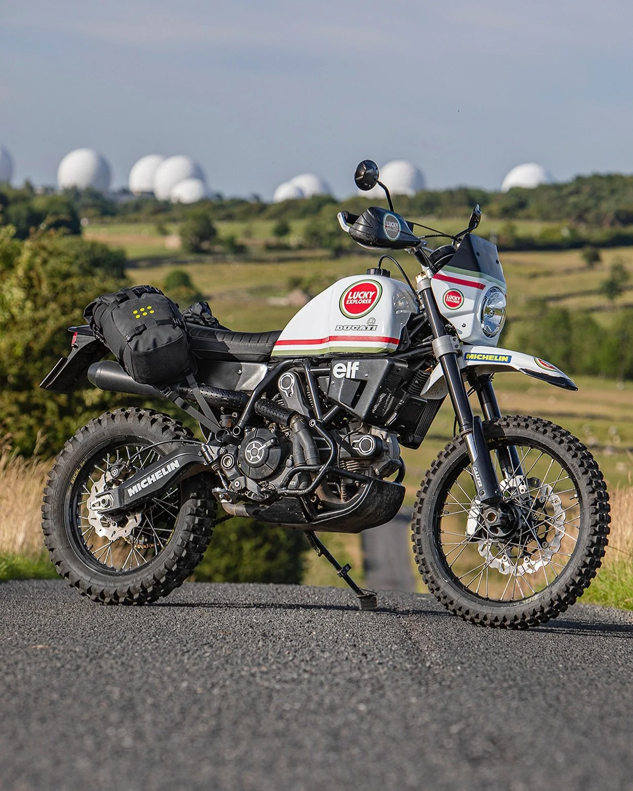 Got a custom, rare or older adventure bike? Then we&rsquo;ve got the rackless luggage solution for you: OS-BASE Adventure.
Light, rugged, modular - everything adventure bike luggage should be.
.
.
#kriega #ridekriega #adventurebike #adventurebikeride