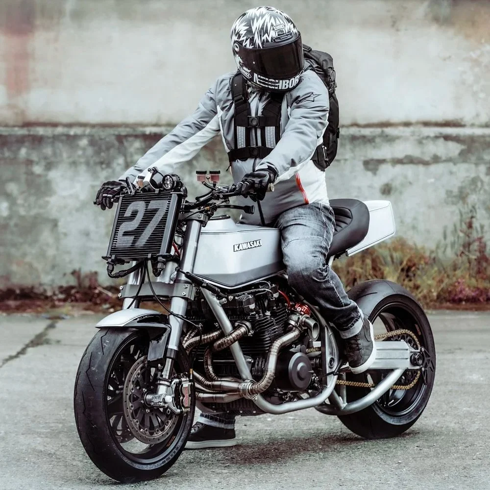 This stunning Spondon Kawasaki was the turbocharged supermodel we used to help launch the latest R25 backpack. Read about the bike on the STORIES page of our website. Link in bio 
.
.
#kriega #ridekriega #turbobike #kawasakiturbo
