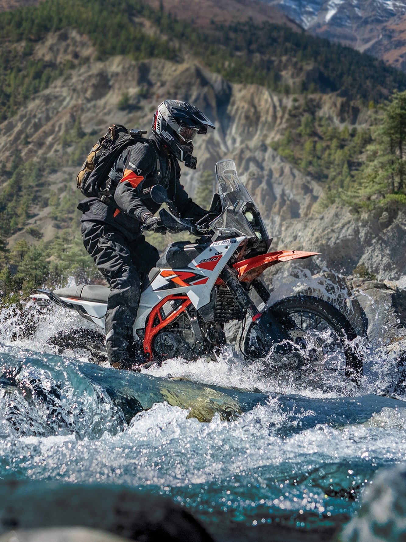 @birchynz on another adventure, this time in Nepal. The countries differ, the bikes change, but the luggage remains. Kriega is the only choice&hellip;
📷 @robsatelier 
.
.
#kriega #ridekriega #ktm390 #ktm390adventure #ktm390adventurer #advrider #adve