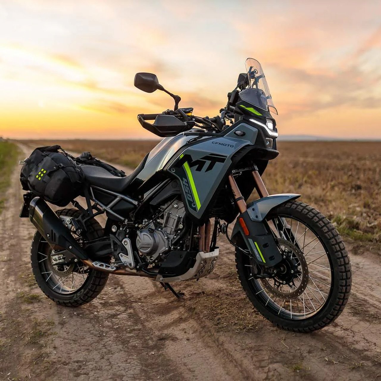 We keep being asked if we&rsquo;re going to make our OS-BASE luggage system for the CF Moto 450.
The answer is&hellip; we already do. The universal fit OS-BASE Adventure is ideal.
This photo is from our friends at @perunmoto 
.
.
#ridekriega #kriega 