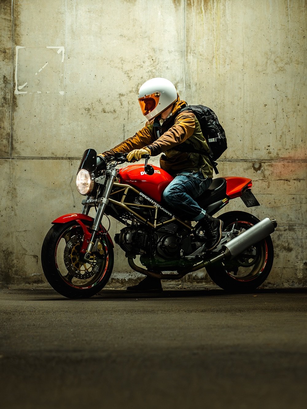 The Kriega R20 is a bona fide classic.
Consistently a bestseller and trusted the world over.
Compatible with hydration packs, our back protector insert, US-Drypack extra storage, Harness Pockets and Trail Pockets. It&rsquo;s the do/it-all backpack fo
