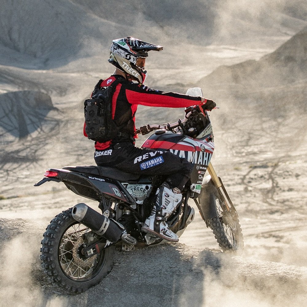 The Kriega Trail9 is the ideal off-road/ADV day pack. Two compartments, one with a waterproof rolltop closure, Kriega&rsquo;s renowned QUADLOC-Lite harness, &amp; a 10-year guarantee.
Available in 5 colours, &amp; is hydration reservoir compatible.
.